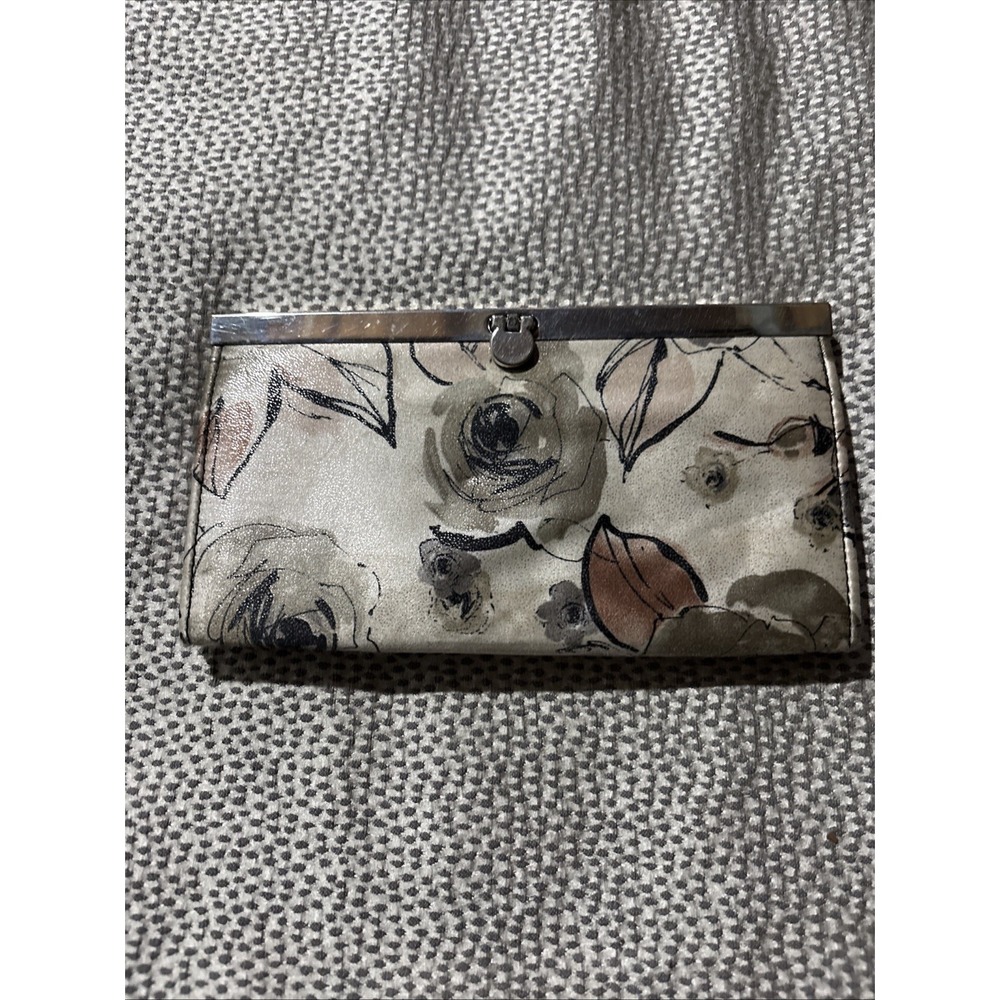 Slim Kiss-lock Clutch Envelope Wallet Muted watercolor rose Light Leaf Pattern